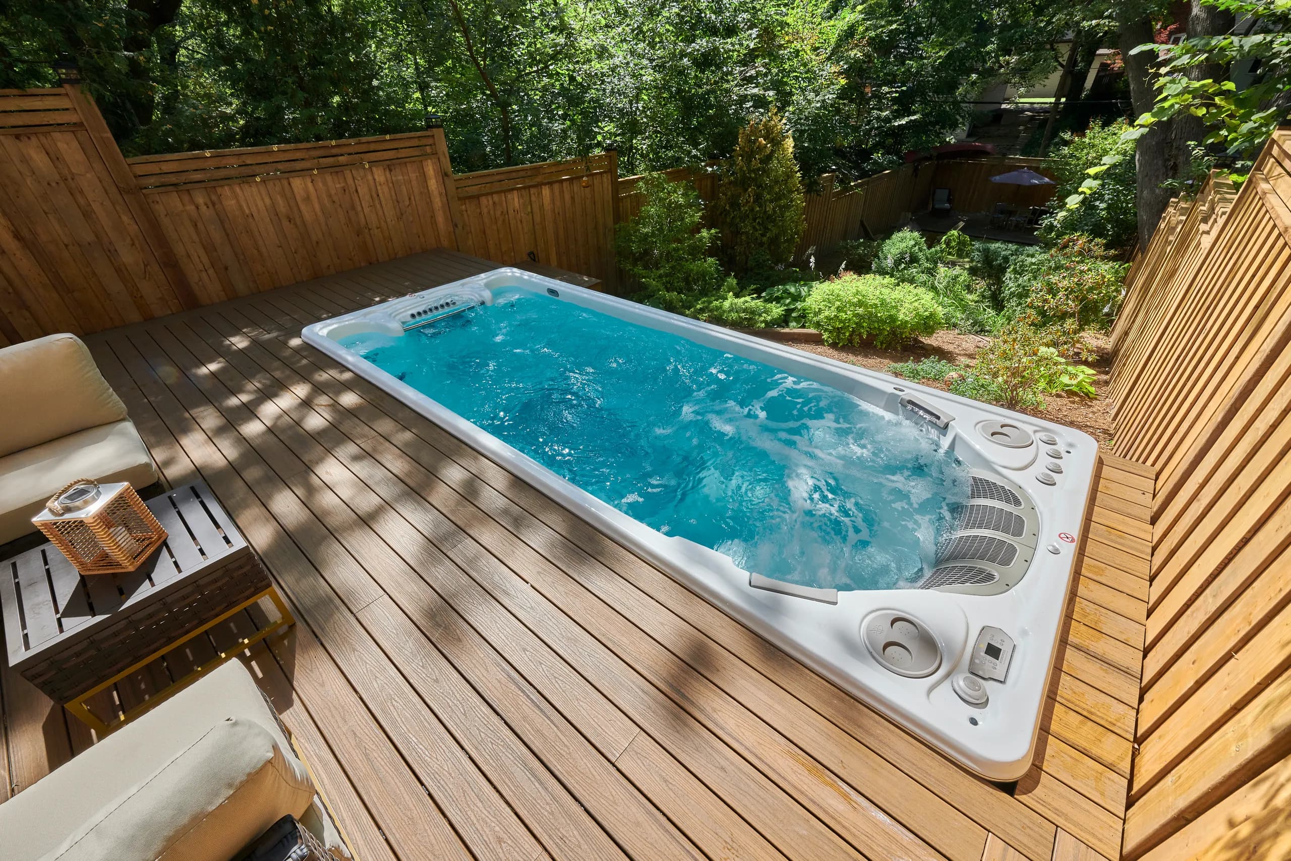 Nichols 16 Executive Trainer